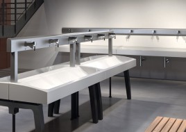 Reihenwaschanlagen aus Mineralguss und Edelstahl