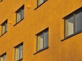 Prachtvolle Fassadengestaltung in Gold Metallic
