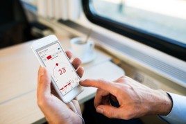 HomeCom Easy App