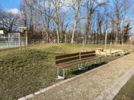 Bänke für Spielplätze & Parkanlagen