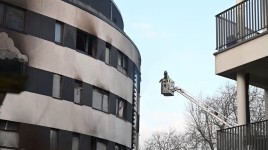 "Ums Leben kam offenbar niemand. Das sei bei diesem Feuer von diesem Ausmaß nicht selbstverständlich"