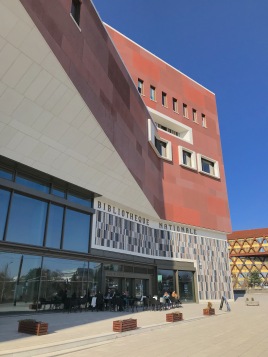 Bibliothèque nationale du Luxembourg - nominiert zum ArchDaily 2022 Building of the Year Award