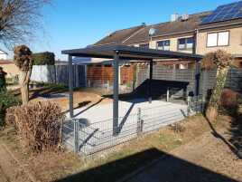 Überdachung für Spielplatz-Sitzecke