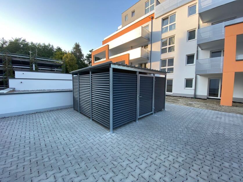 Mülltonnenhaus für aufgeräumte Müllplätze Bauspot.de