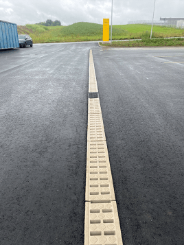 Monolithische Entwässerungslösung für DHL-Stützpunkt in Altensteig