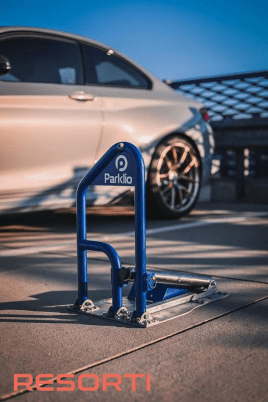 Smartphone gesteuerte Parkplatzsperre