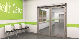 GU Automatic Drehtürantrieb ermöglicht berührungslose Türöffnung