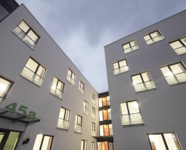 Französische Fenster mit Siebdruck