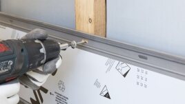 Mit vorgebohrten Löchern zur eleganten Fassade