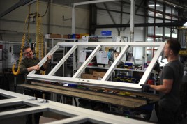Alu Falttore mit U-Wert bis zu 2,4 W/m²K
