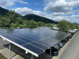 Photovoltaik-Carports auf Großparkplätzen - ein Referenzprojekt ☀️