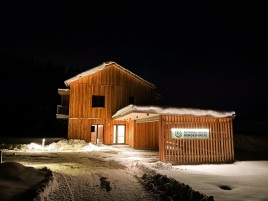 Montage Akustikplatten im Winter-Wonderland