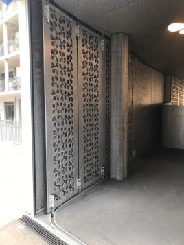 Referenz: Exklusives Rundlauftor mit Edelstahl Ornamenten