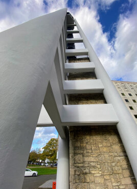 🏛 Filigranes Tragwerk saniert