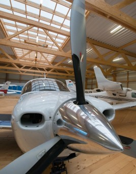 🛩️ LIGNA Aviation – Flugzeughangars aus Holz