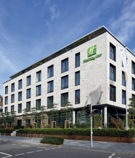 FEUER- UND RAUCHSCHUTZ IM NEUEN HOLIDAY INN HOTEL AM ALANDO PALAIS