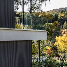Moderne Kammfassade