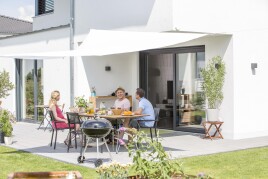 Insektenschutz für Fenster, Türen und Lichtschächte