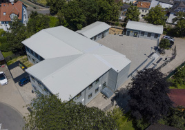 Modulare Grundschule mit Mensa und Sportraum