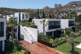 🌅 Ein Meisterwerk moderner Architektur an der Ägäisküste