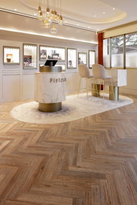 Designboden im Exklusiv Juwelier