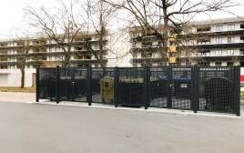 Mülltonnenumhausungen für eine Wohnanlage in Ostdeutschland