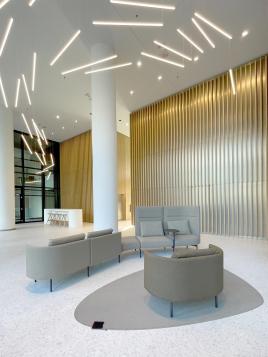 Nachhaltige Architektur trifft auf exzellenten Innenausbau