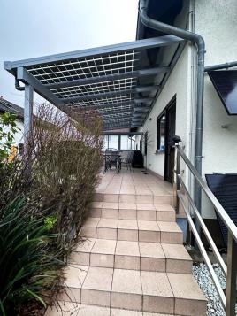 Schweng Solar-Terrassenüberdachung