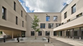 Putz neu interpretiert ✅: Kaufmännische Schule in Bad Urach