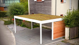 Nachhaltigkeit trifft Design – Flachdachcarport C600+ mit Dachbegrünung