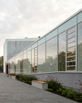 🌿 Natürliche Lüftung statt Klimaanlage – Energieeffizienz mit Lamellenfenstern