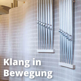 Flexibles Holz, das Akustik formt und Design bewegt