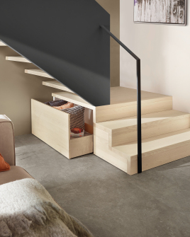 Wangentreppe mit verstecktem Stauraum 🙈