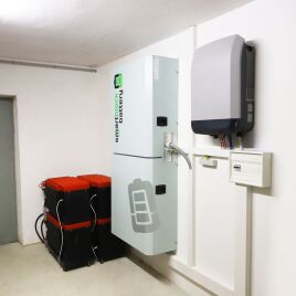 Notstrom mit Baustellen-Generator im Praxistest: Batteriespeicher im Blackout nachladen