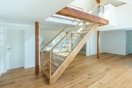 Klassisch und doch modern: Glasgeländer