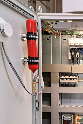 Schaltschränke richtig ausrüsten – bevor aus Hitze ein Brand wird