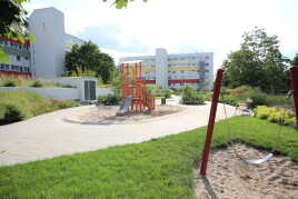 Ein Spielplatz auf dem Dach? Geht. Mit intensiver Dachbegrünung.