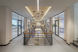 Volksbank-Filiale als modernes „Village“