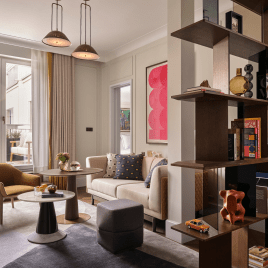 Stilvolle Deckengestaltung im Rosewood Munich