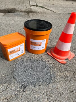 REVOPUR® ARS: Schnelle und dauerhafte Reparaturen von Asphaltflächen