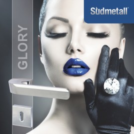 Glory verleiht der Tür Glanz & Glorie