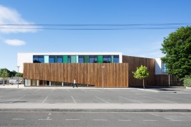 Kindergarten und Schule bilden ein kompaktes Minizentrum