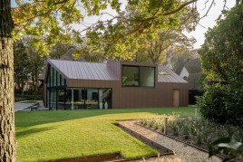 VMZINC® PIGMENTO® Rot PLUS – Die Verbindung moderner Materialien mit traditioneller Architektur